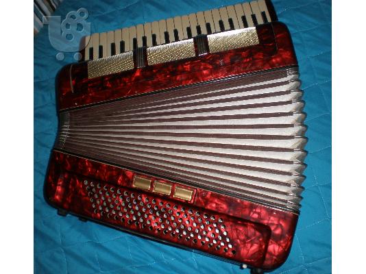 Ακορντεον Hohner με 120 μπασα