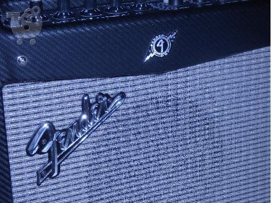 Πωλείται Fender Mustang 1(20W)