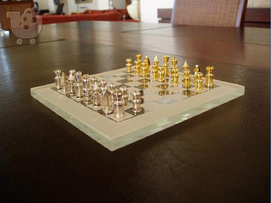 PoulaTo: Σκάκι Κρυστάλινο Χειροποίητο Πιόνια Επίχρυσα Επιπλατινωμένα Κοπή 0,001mm Tορνοφρέζα Ωρολογοποιΐας