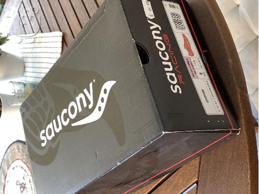 PoulaTo: Παπούτσια Saucony Racing-Spitfire άριστα!