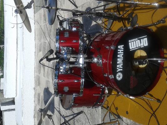 DRUMS-YAMAHA STAGE CUSTOM BIRCH