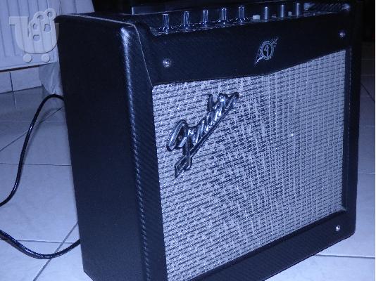 Πωλείται Fender Mustang 1(20W)