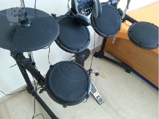 PoulaTo: drums alesis dm6